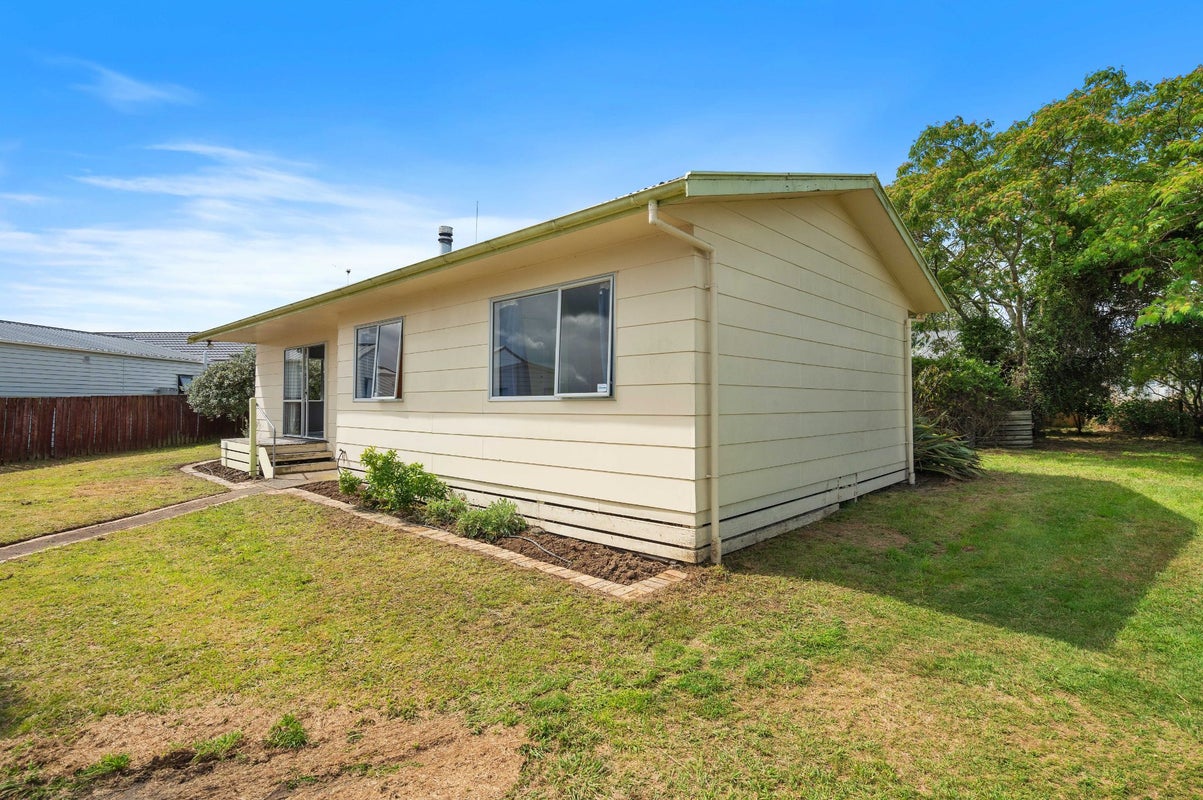 60A Montgomery Crescent, Lansdowne, Masterton - Carousel 2