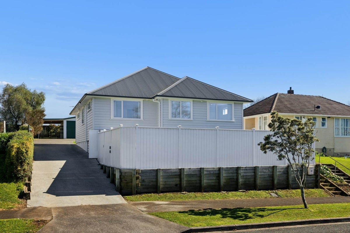 39 Paddington Street, Glen Innes, Auckland City, Auckland - Carousel 2