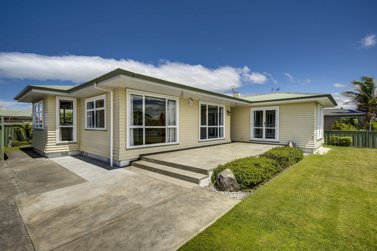 270 Kennedy Road, Onekawa, Napier - Carousel 17