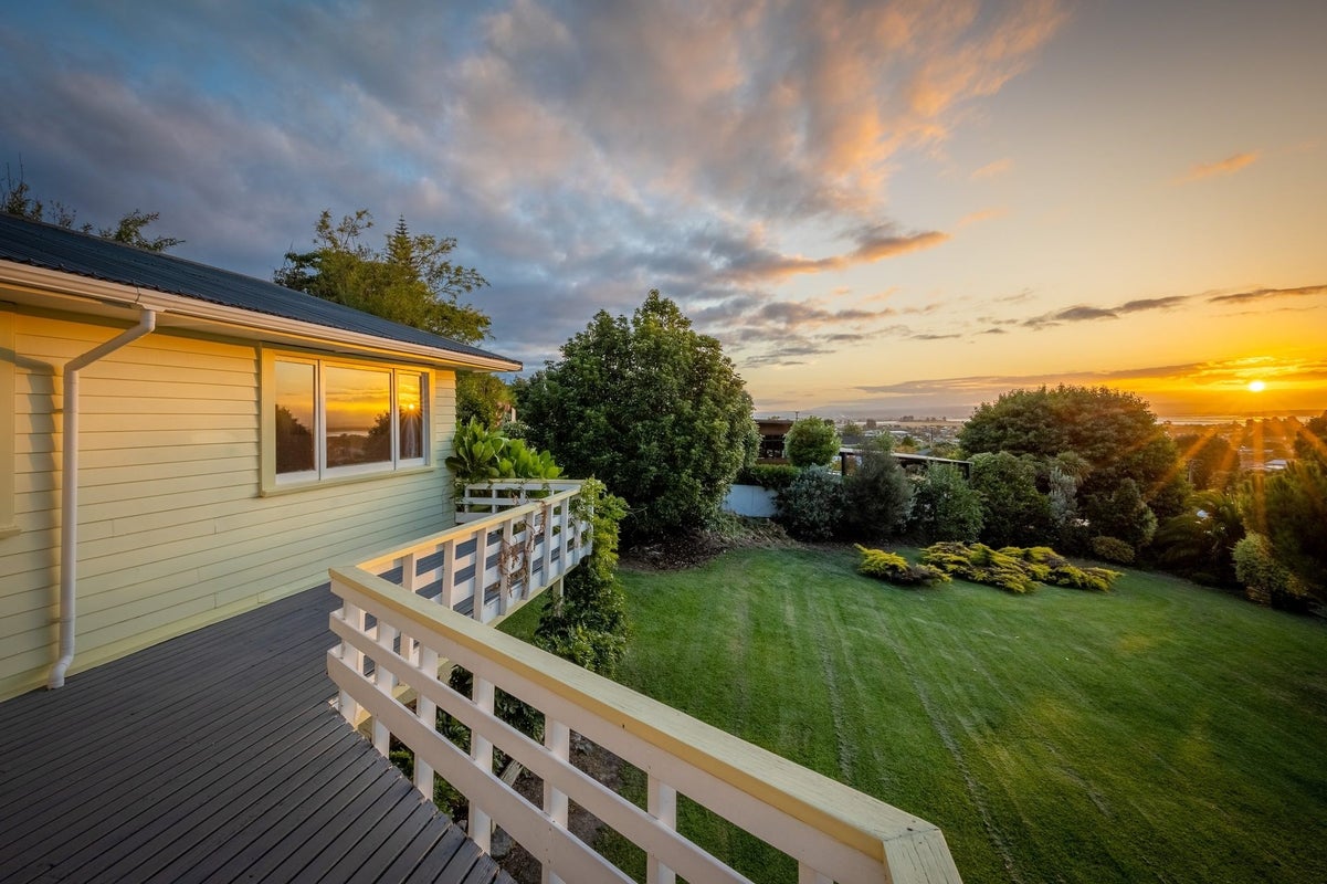 12 Winns Lane, Tahunanui, Nelson - Carousel 23