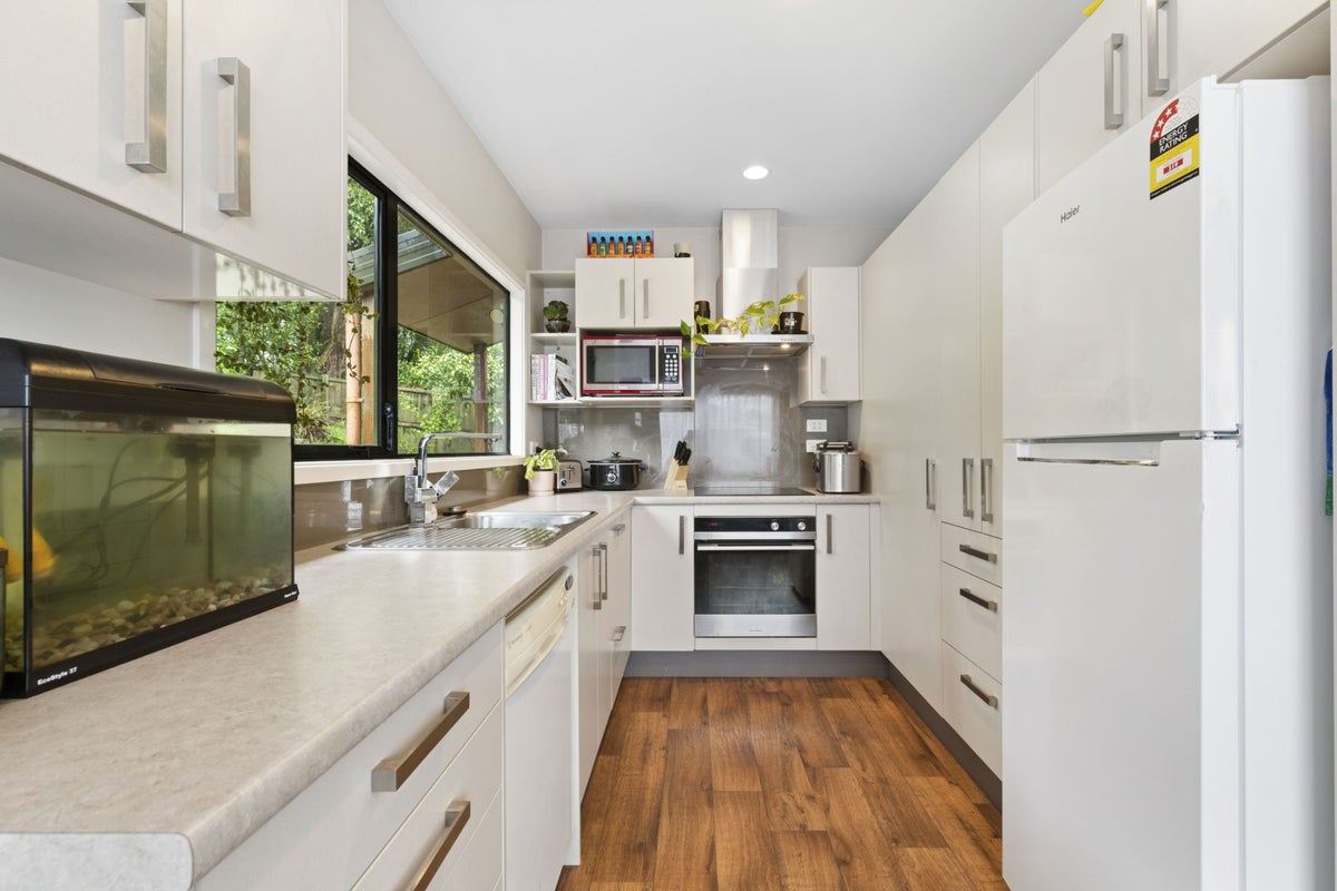 21C WATERVIEW Road, Takanini, Auckland - Carousel 2
