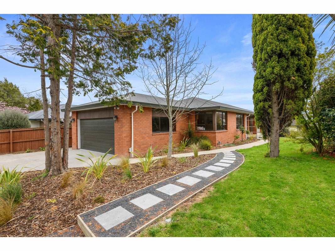 105 Centaurus Road, Huntsbury, Christchurch - Carousel 1