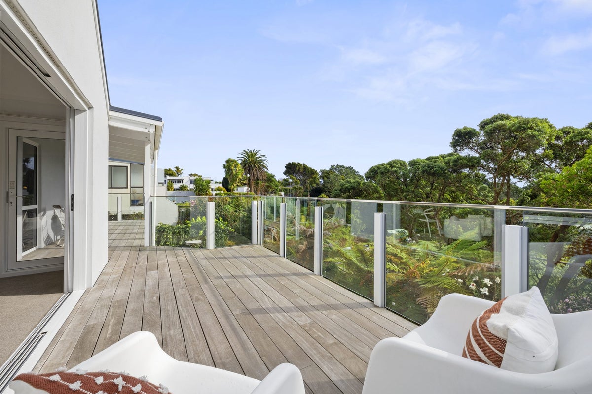 405 Devon Street West, Lynmouth, New Plymouth - Carousel 2