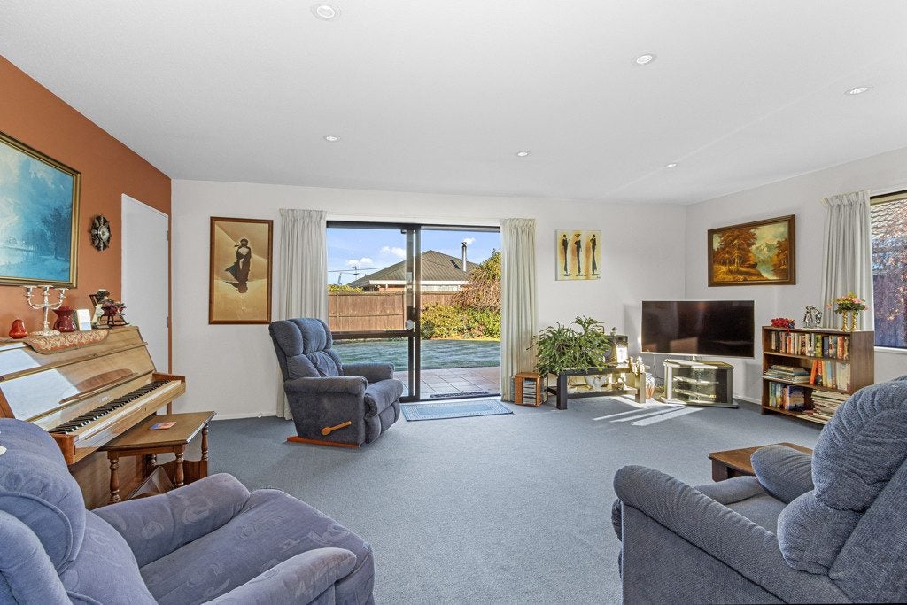 55 Shenley Drive, Belfast, Christchurch - Carousel 2