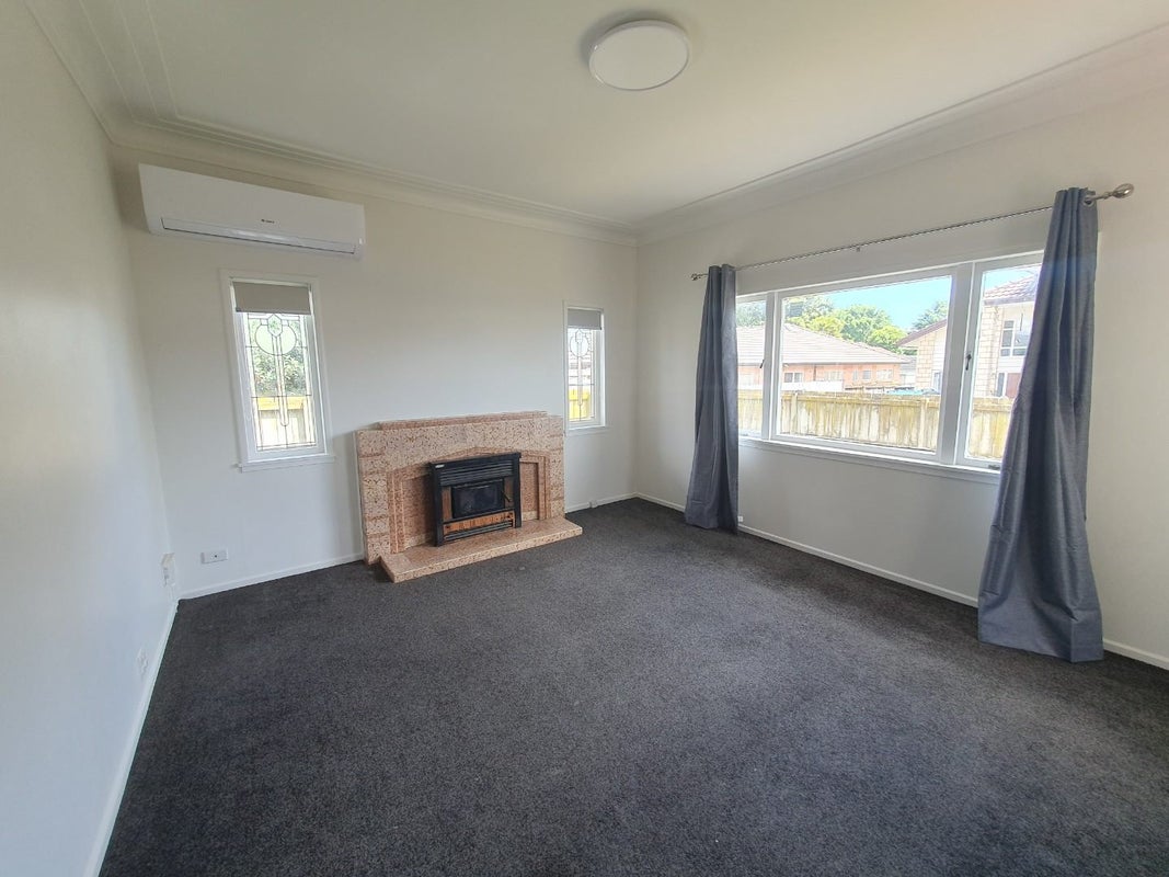 28 Omagh Avenue, Papatoetoe, Auckland - Carousel 2
