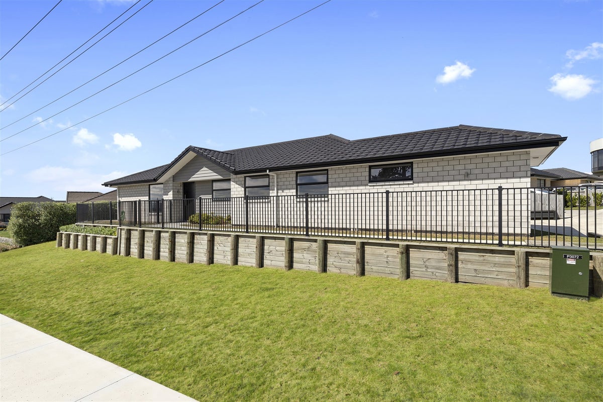 157 Baverstock Road, Grandview Heights, Hamilton - Carousel 1