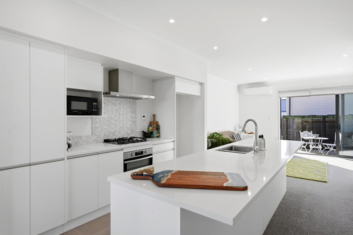14 Timu Road, Long Bay, Auckland - Carousel 1