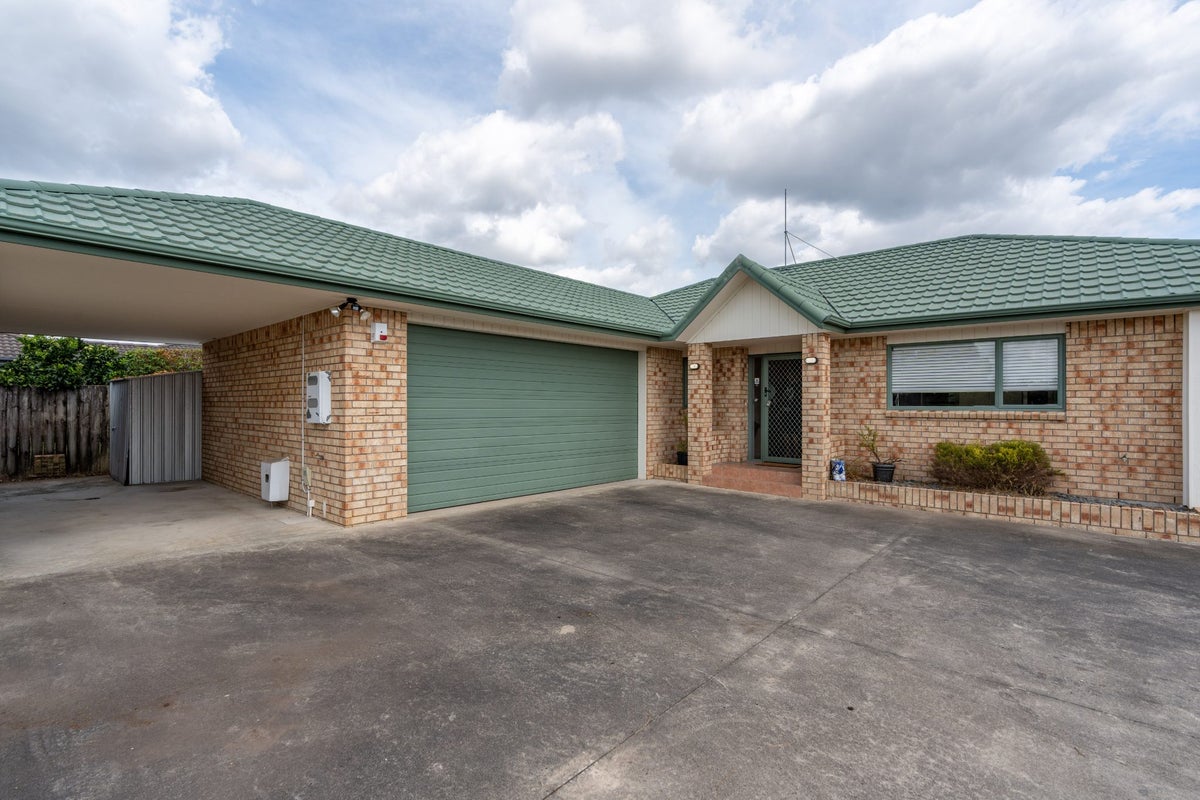 6 Ada Place, Fairview Downs, Hamilton - Carousel 21