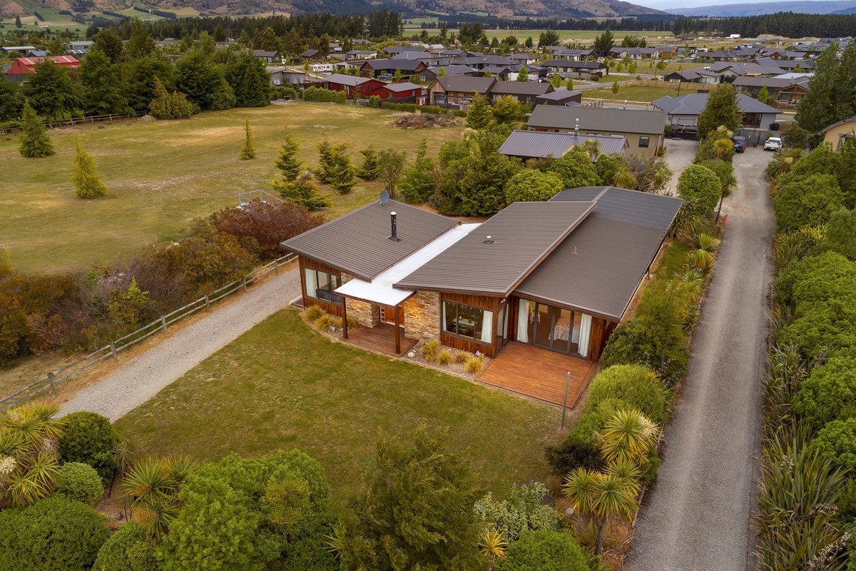 78 Nichol Street, Lake Hawea - Carousel 21