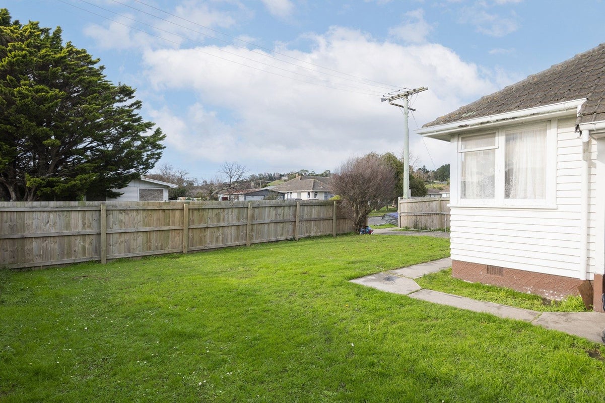 33 Glasgow Crescent, Kaiti, Gisborne - Carousel 2