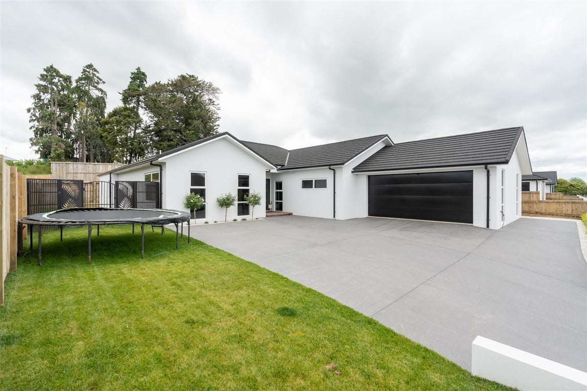 34 The Meadows Drive, Flagstaff, Hamilton - Carousel 25
