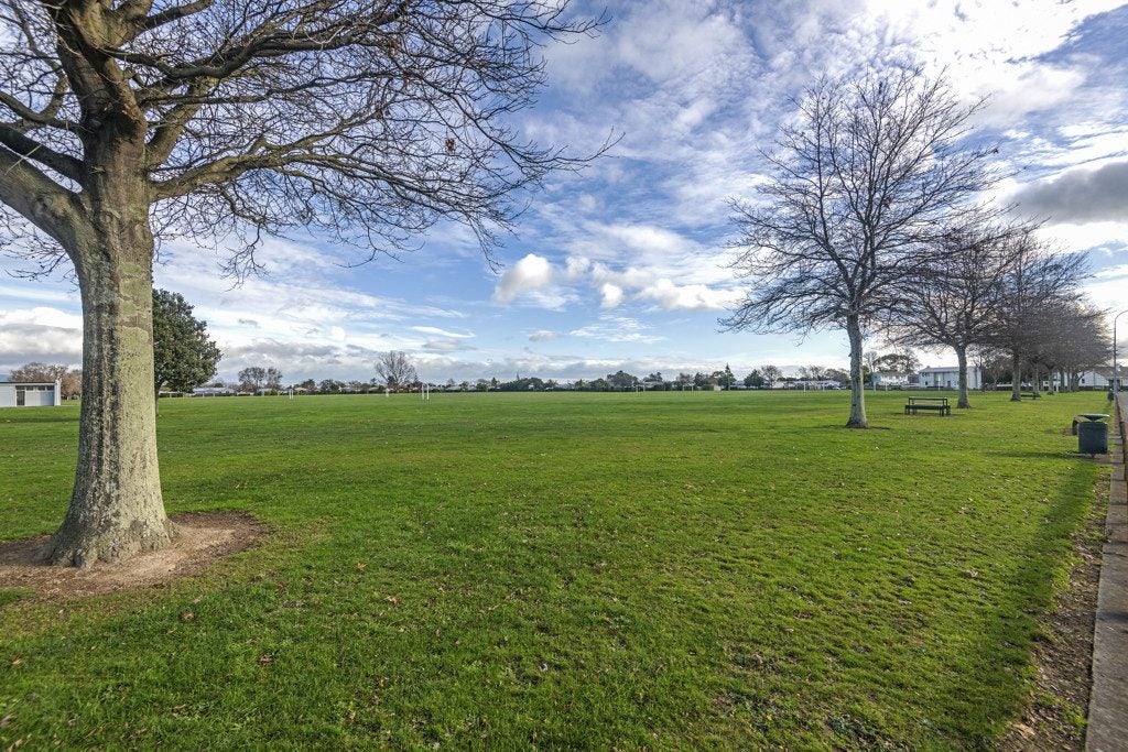 150 Highbury Avenue, Highbury, Palmerston North - Carousel 20