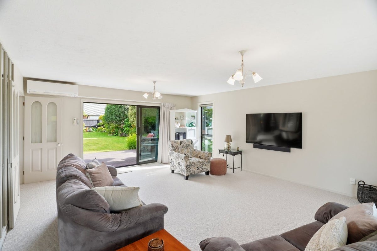 55 Townshend Crescent, Halswell, Christchurch - Carousel 2