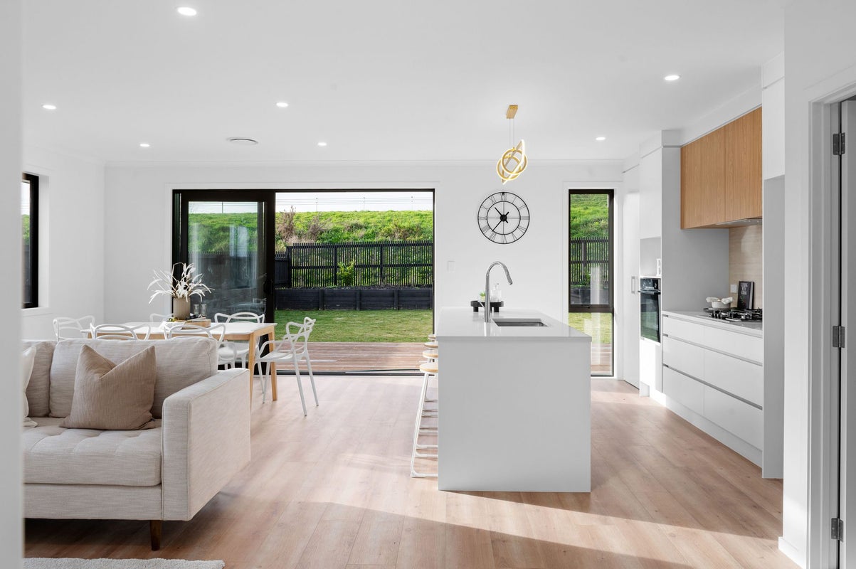 39 Overton Street, Rototuna North, Hamilton - Carousel 2