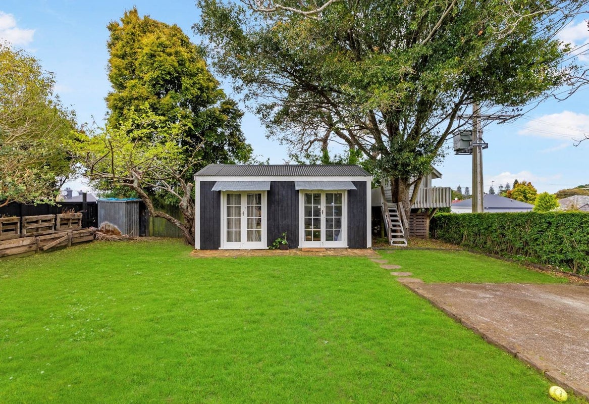 21 Hardington Street, Onehunga, Auckland - Carousel 2