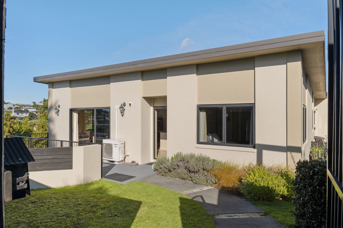 22A Sheppard Street, Gate Pa, Tauranga - Carousel 1
