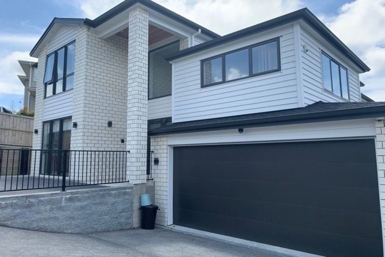 52 Golden Morning Drive, Albany Heights, Auckland - Carousel 1
