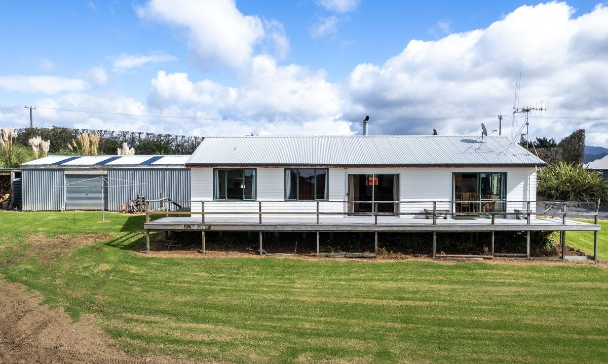 24 Martray Road, Tahawai, Katikati - Carousel 1