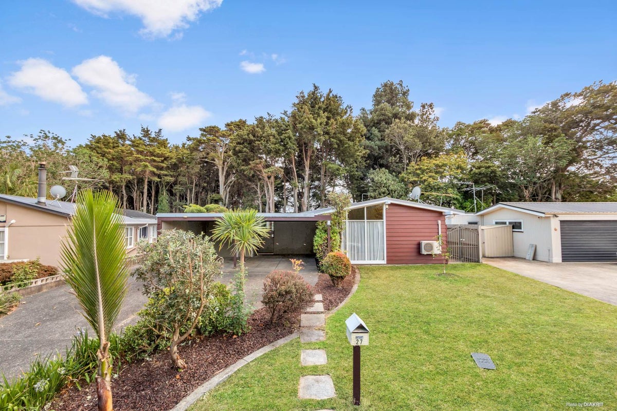 27 Collie Street, Hillpark, Auckland - Carousel 1