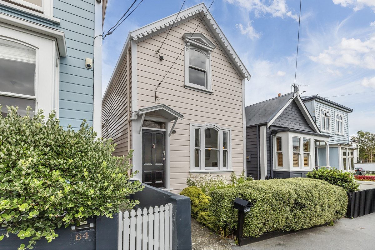 62 Elizabeth Street, Mount Victoria, Wellington - Carousel 1