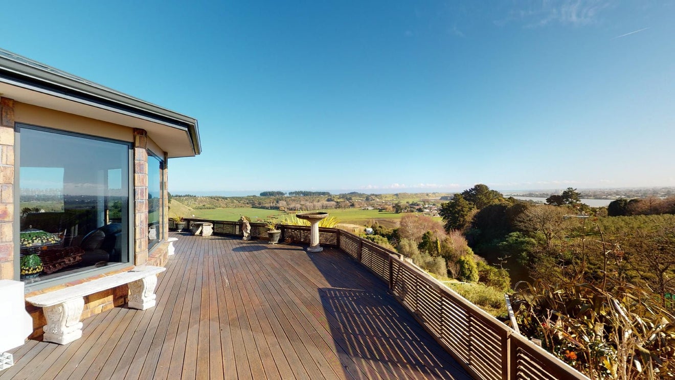 25 Cracroft Drive, Putiki, Whanganui - Carousel 1