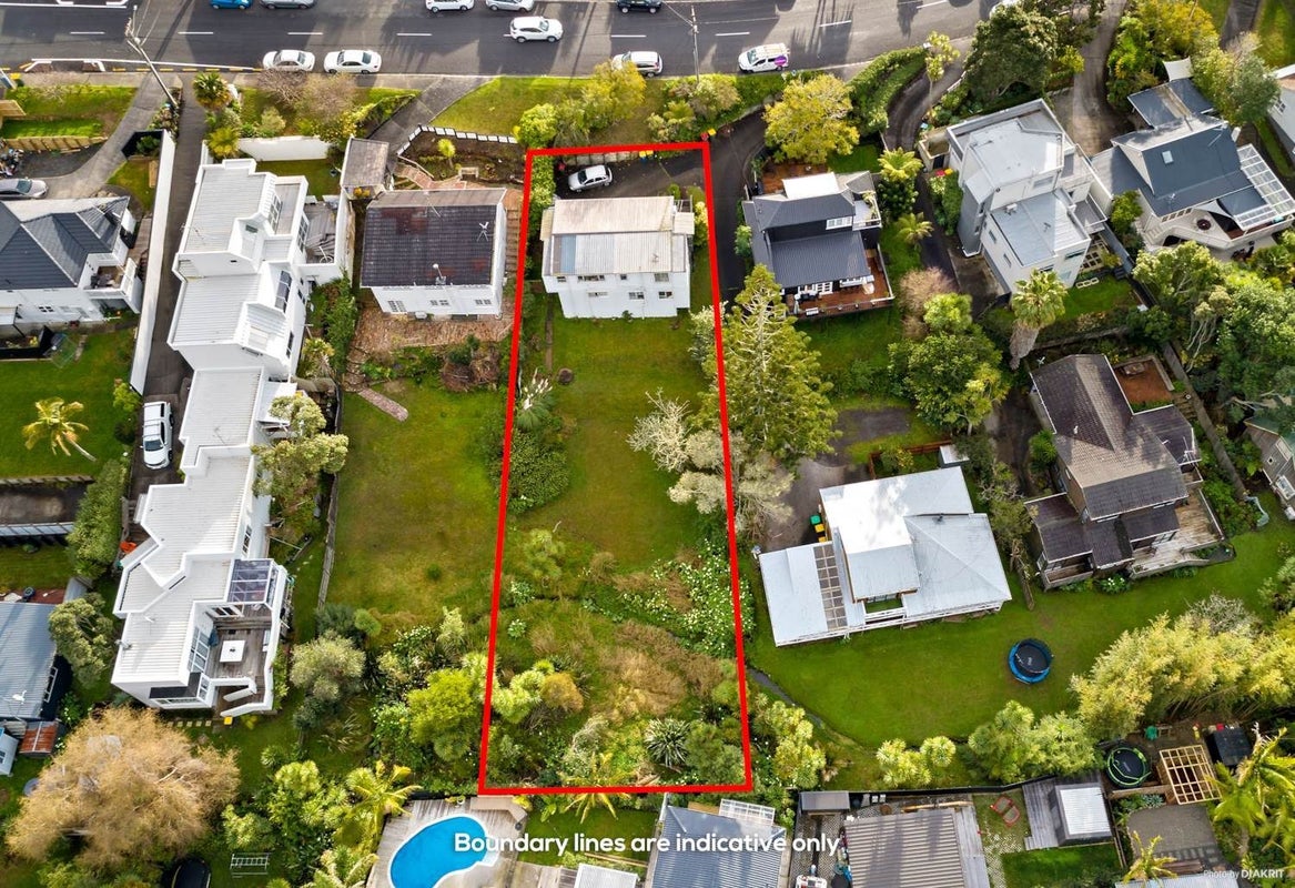 26 Matipo Road, Mairangi Bay, Auckland - Carousel 1