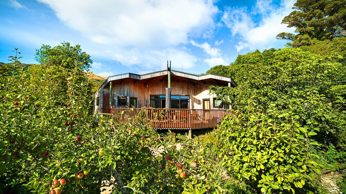 14 Haile Lane, Pohara - Carousel 1