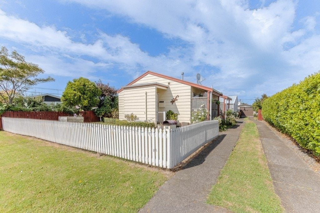 3A Hereford Street, Springvale, Whanganui - Carousel 1