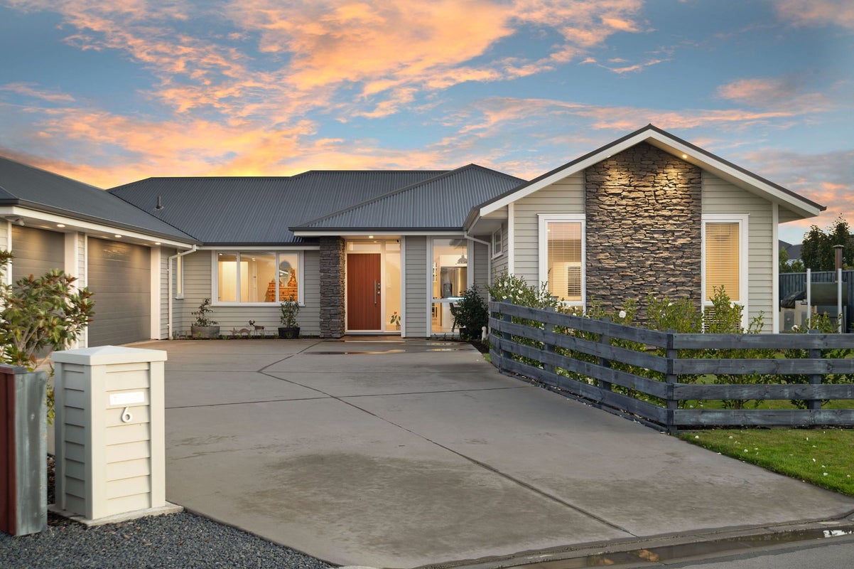 6 Ascot close, Lincoln, Christchurch - Carousel 1