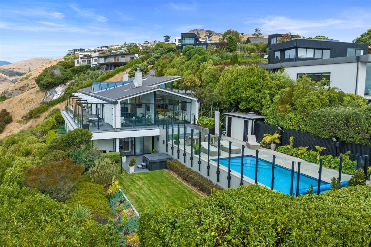 134 Richmond Hill Road, Richmond Hill, Christchurch - Carousel 2