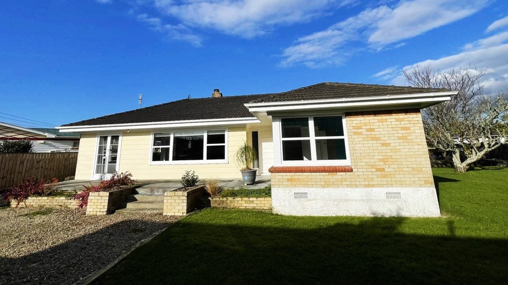 58A Wintere Road, Papatoetoe, Auckland - Carousel 1