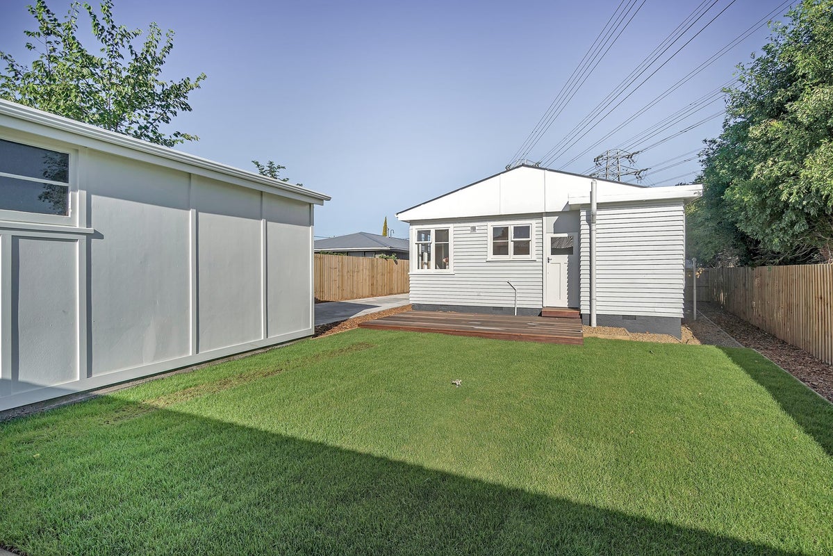 1/106 Middlepark Road, Sockburn, Christchurch - Carousel 2