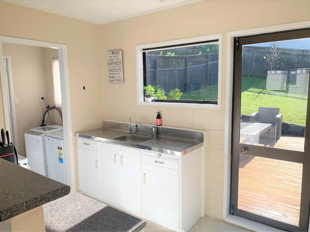 2/6 Amy Street, Ellerslie, Auckland - Carousel 2