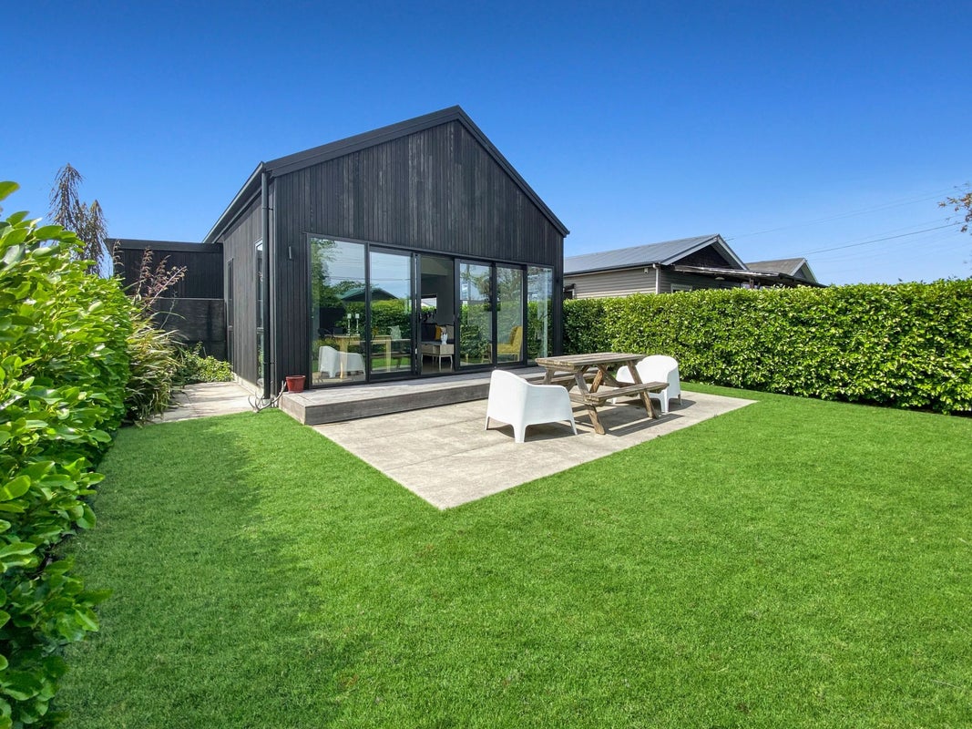 30 Allard Street, Edgeware, Christchurch - Carousel 1