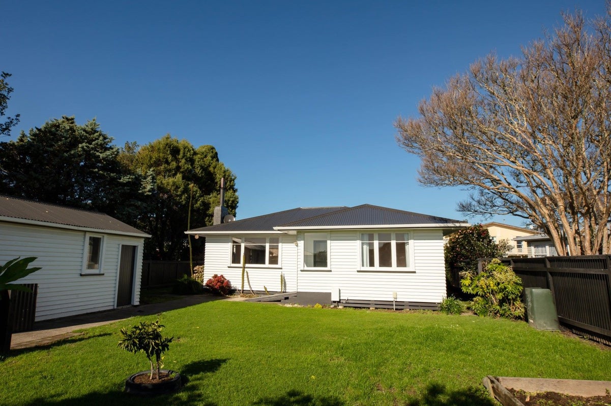 5 Bracken Street, Whakatane, Whakatāne - Carousel 1