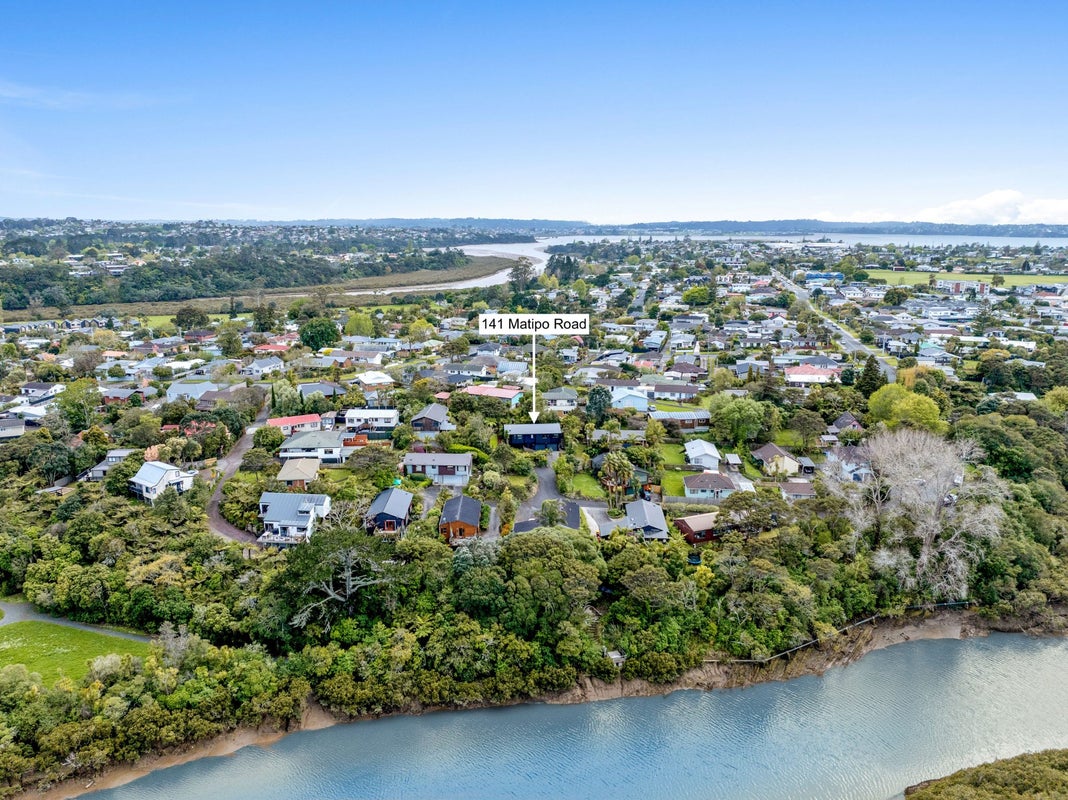141 Matipo Road, Te Atatu Peninsula, Auckland - Carousel 2