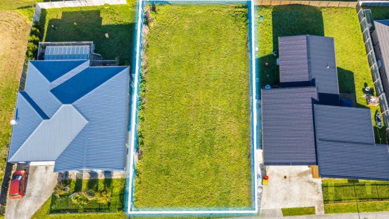 25 Tahuna Minhinnick DR, Glenbrook, Glenbrook - Carousel 1