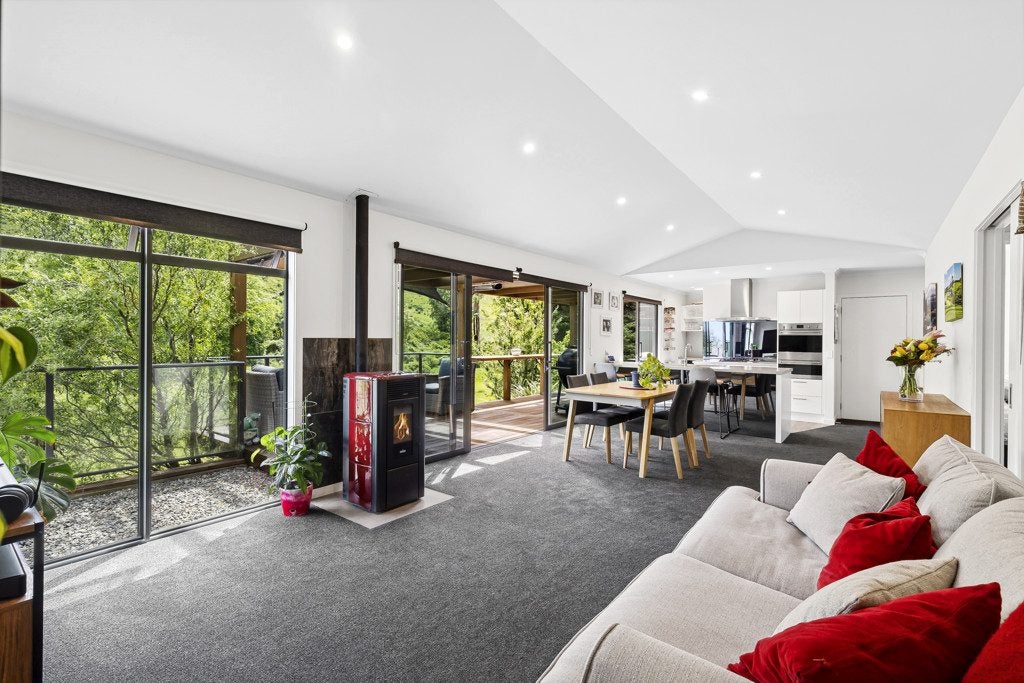 8 Waterson Lane, Stoke, Nelson - Carousel 2