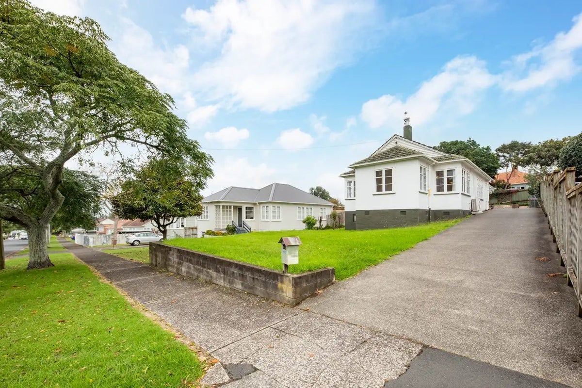 16 Moana Avenue, Onehunga, Auckland - Carousel 1