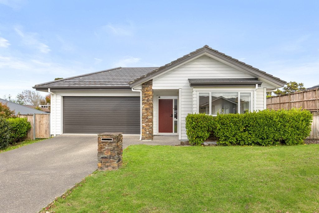 5 Malbec Place, Huapai, Kumeu - Carousel 1