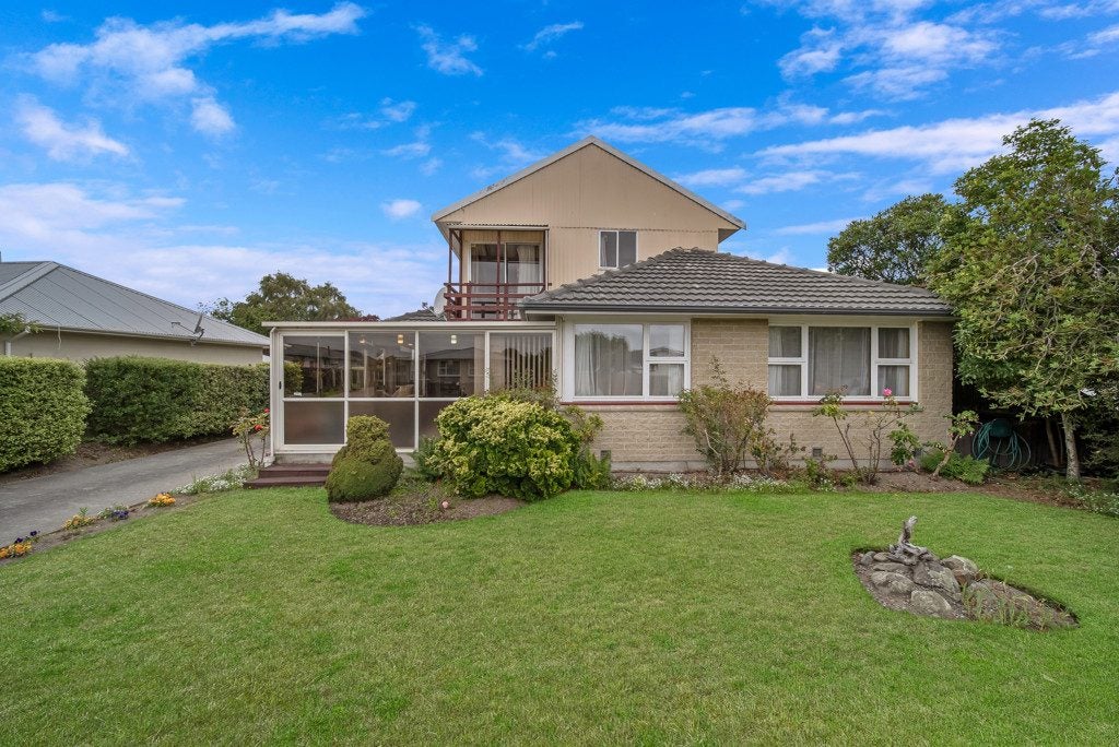 47 Frensham Crescent, Woolston, Christchurch - Carousel 2