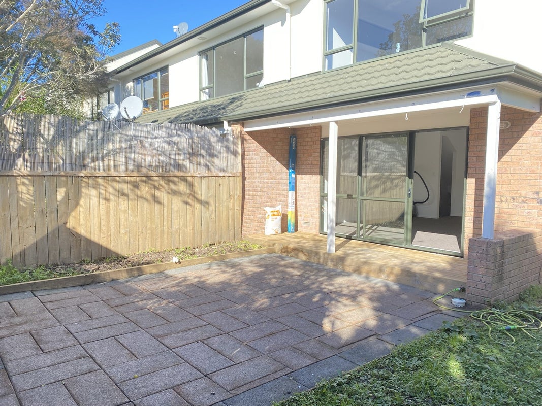 1/31 Lucienne Drive, Ranui, Auckland - Carousel 11