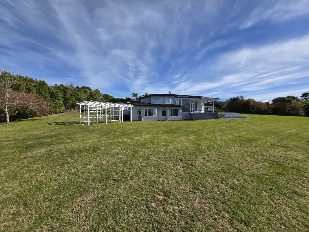 332E Redoubt Road, Totara Park, Auckland - Carousel 2