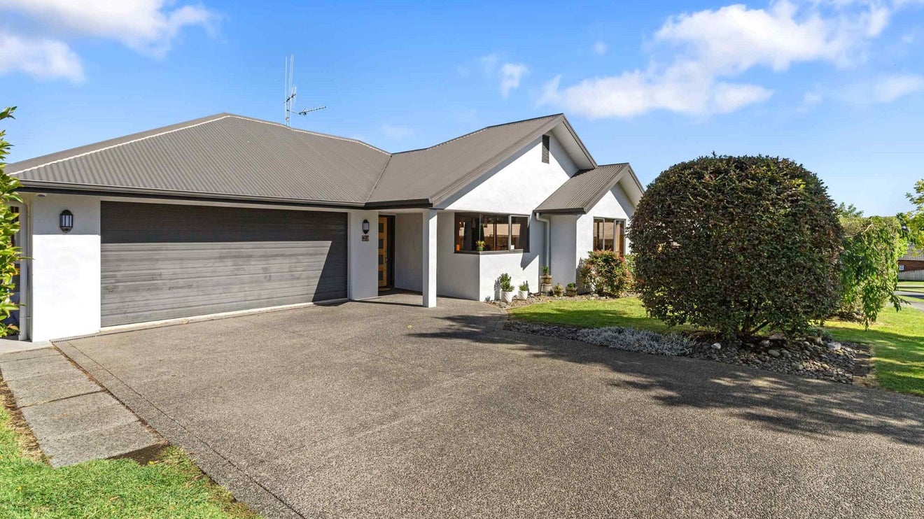 16 Portobello Way, Huntington, Hamilton - Carousel 1