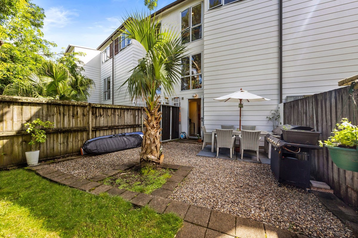 23/852 Mount Eden Road, Three Kings, Auckland - Carousel 2