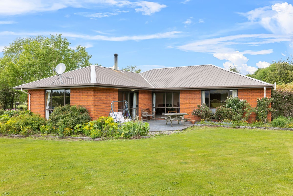 893 Depot Road, View Hill, Oxford - Carousel 1
