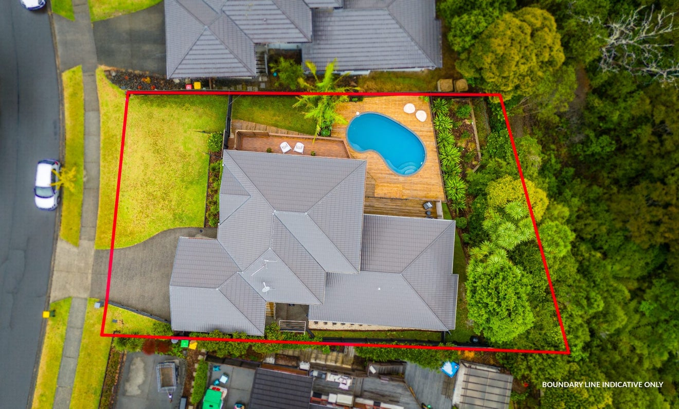126 Te Wharau Drive, Greenhithe, Auckland - Carousel 1