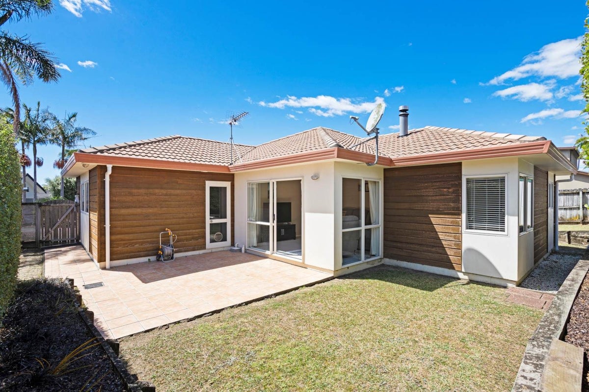25 Starlight Cove, Hobsonville, Auckland - Carousel 1