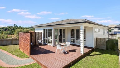 4 Kaweka Close, Aotea, Porirua - Carousel 1