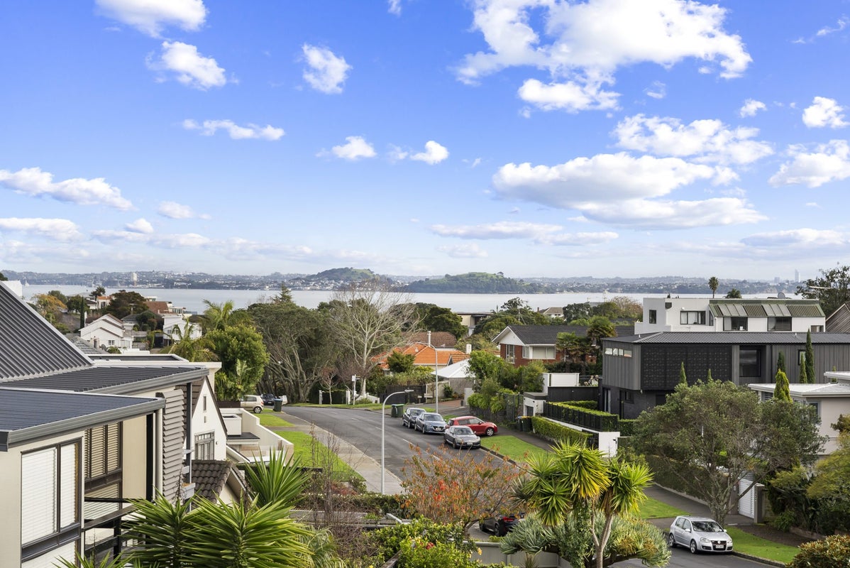 4/130 Maskell Street, St Heliers, Auckland - Carousel 2